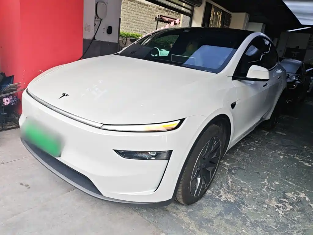 Tesla Model Y L 2026 2025 Facelift Long Range AWD
