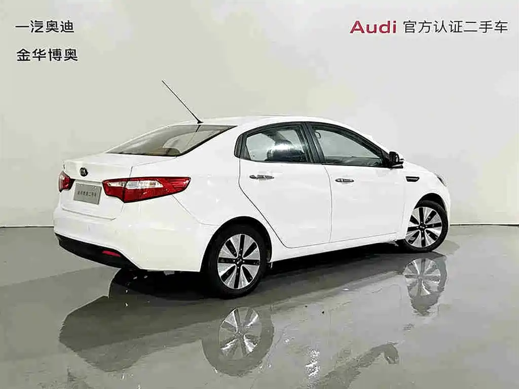 Kia K2 2012 Sedan 1.6L AT Premium Commemorative Edition фото 4