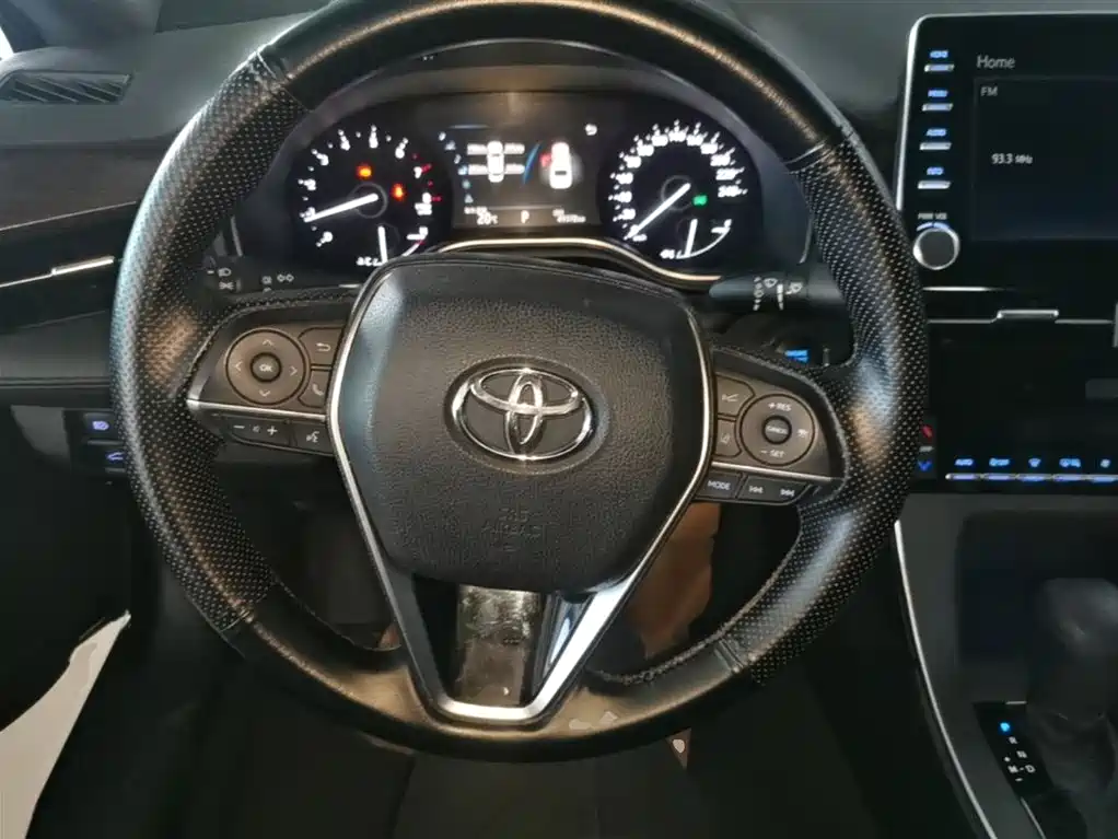 Toyota Avalon 2022 2.0L Luxury Edition фото 11