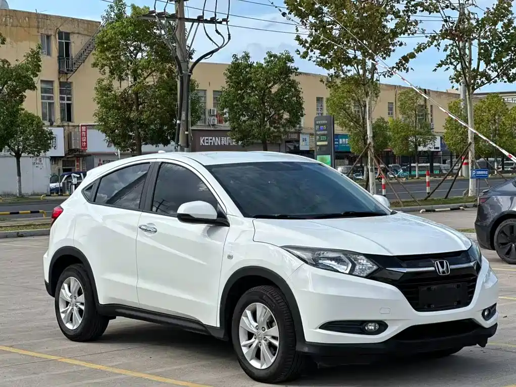 Honda Vezel 2016 2015 1.5L CVT 2WD Comfort