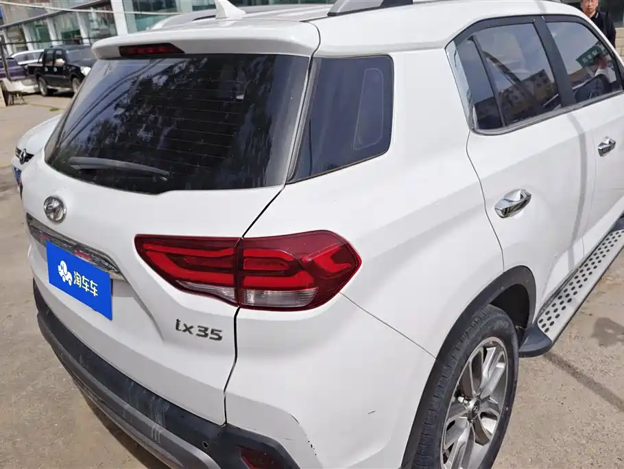 Hyundai Beijing Hyundai ix35 2018 2.0L Automatic 2WD Zhiyong·Enjoyment Edition фото 3