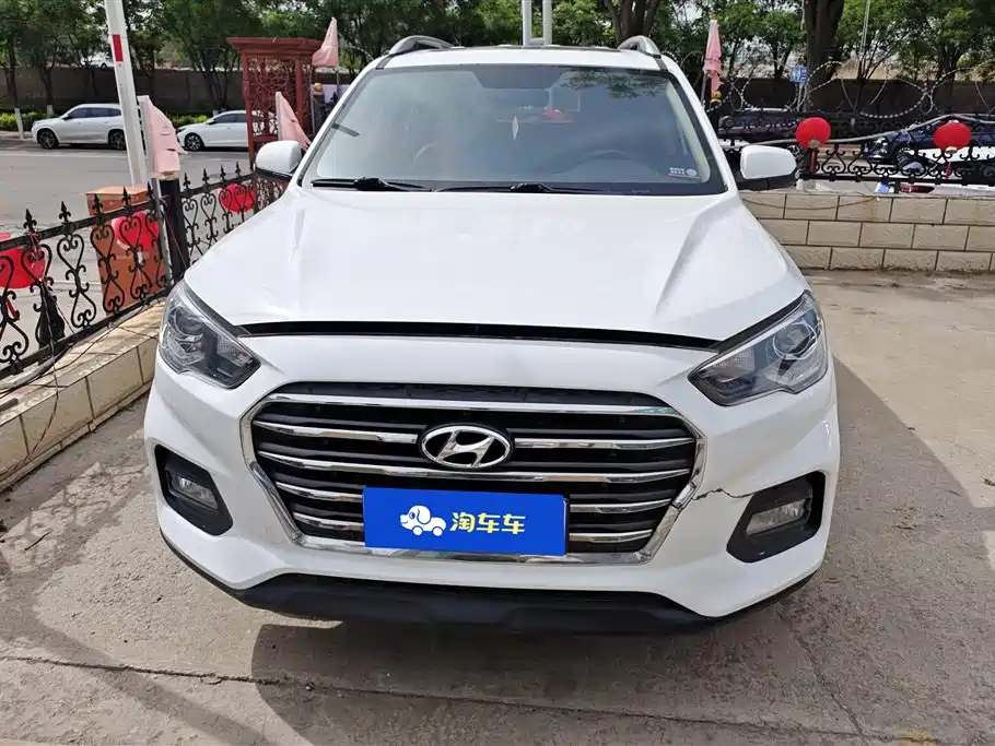 Hyundai Beijing Hyundai ix35 2018 2.0L Automatic 2WD Zhiyong·Enjoyment Edition фото 2