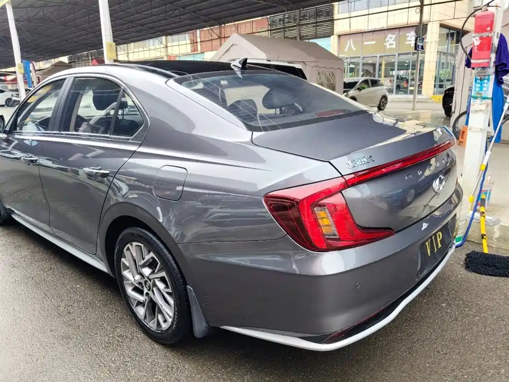 HYUNDAI NAME PICTURE