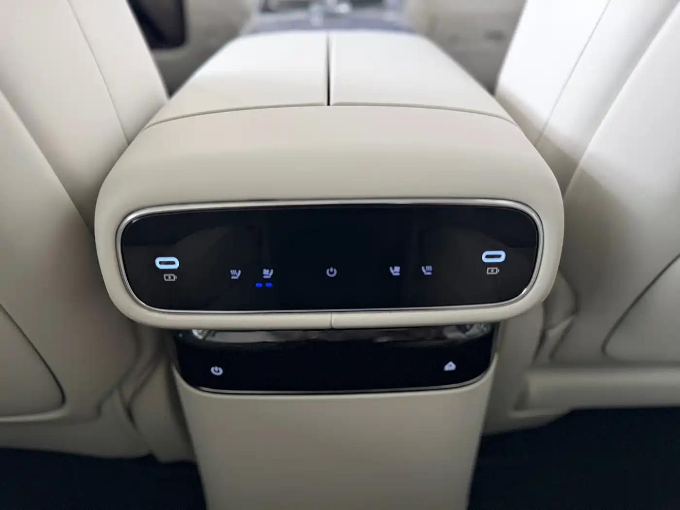 Geely Galaxy Galaxy M9 2025 Model 230km 2WD Explorer+ Edition фото 12
