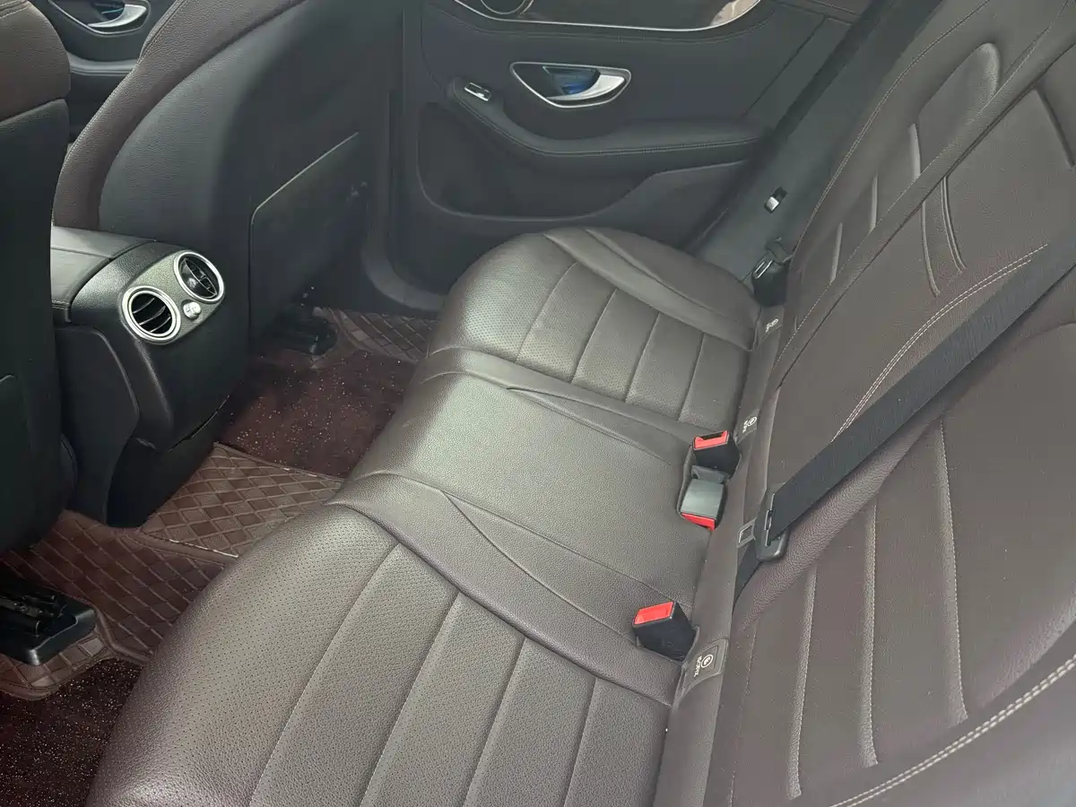 Mercedes-Benz GLC 2017 GLC 260 4MATIC Luxury фото 5