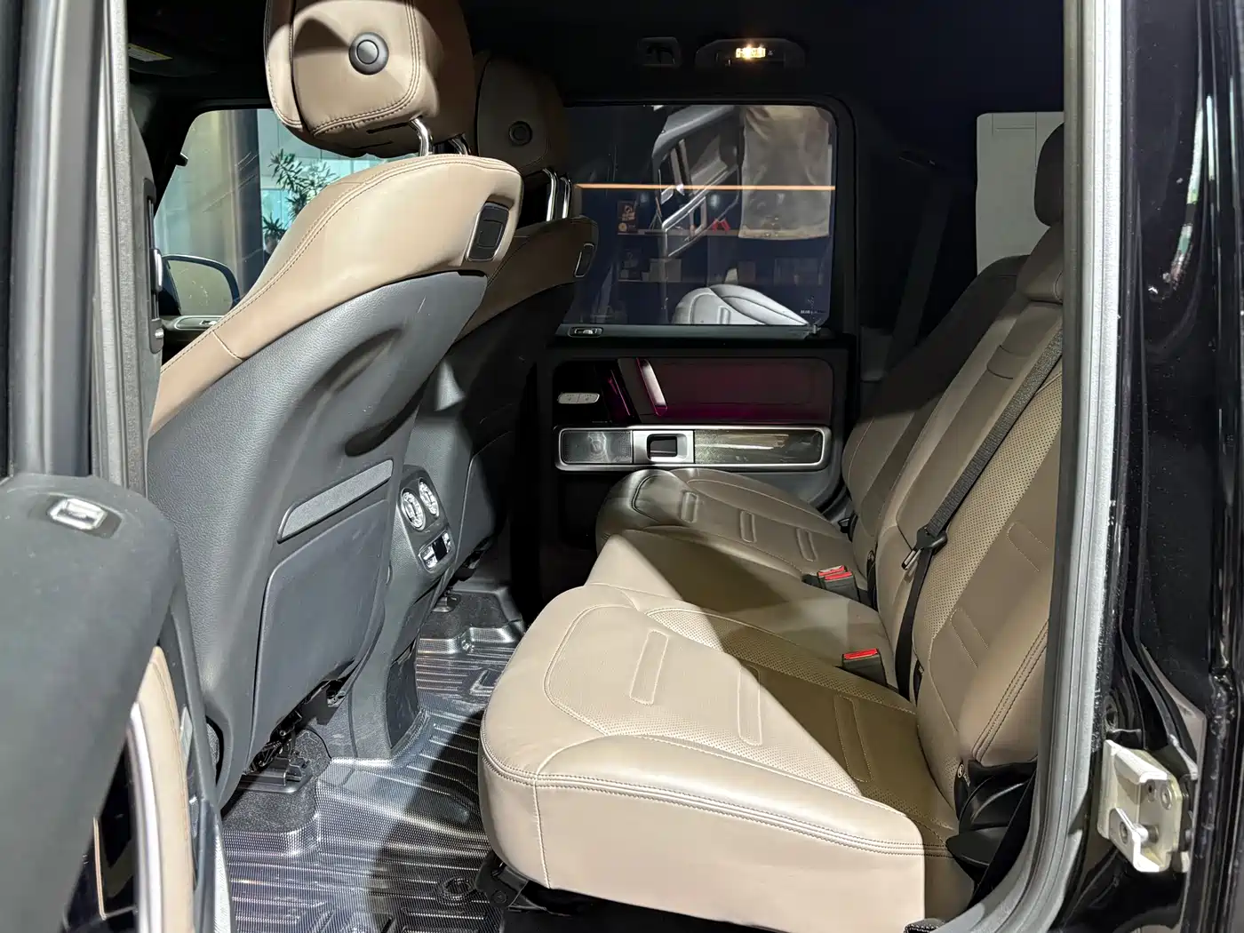Mercedes-Benz G-Class 2023 G 500 фото 8