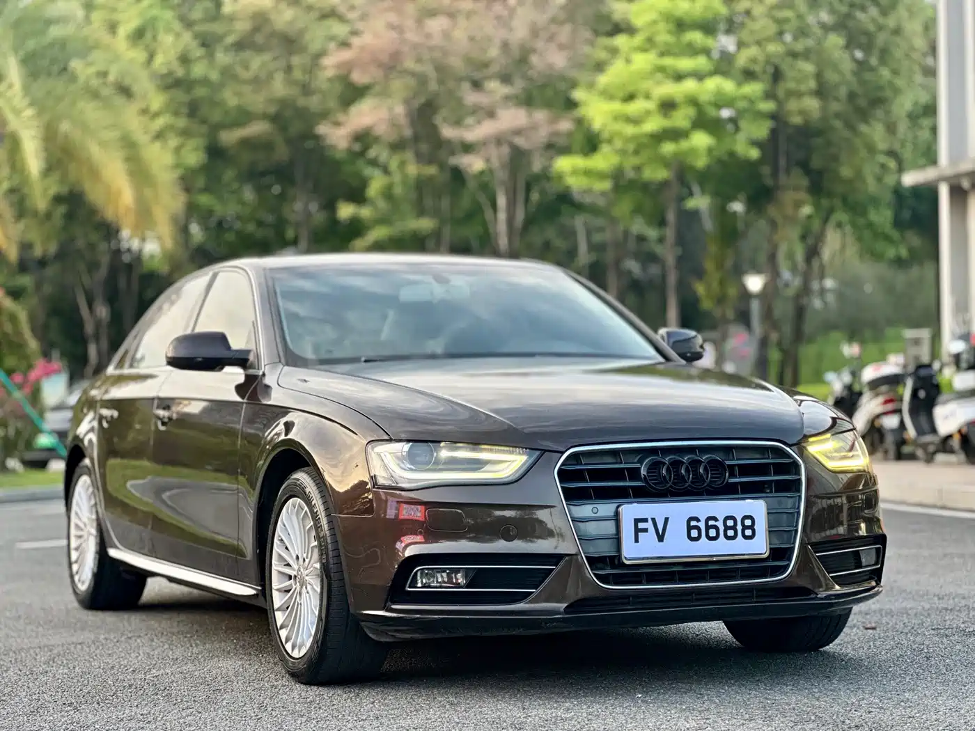 Audi A4L 2015 35 TFSI Auto Standard фото 3