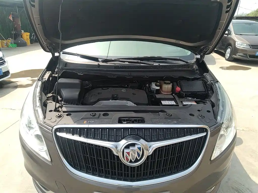 Buick GL8 2017 25S Premium Model China V фото 16