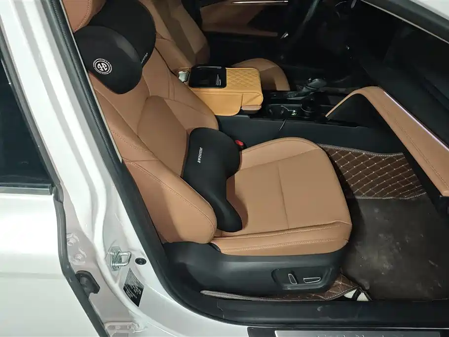Toyota Camry 2024 Hybrid 2.0HGVP Luxury Edition фото 8