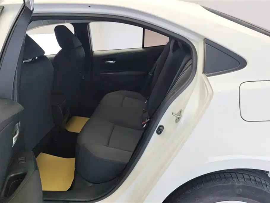 Toyota Corolla 2019 1.2T S-CVT GL Pioneer Edition фото 11