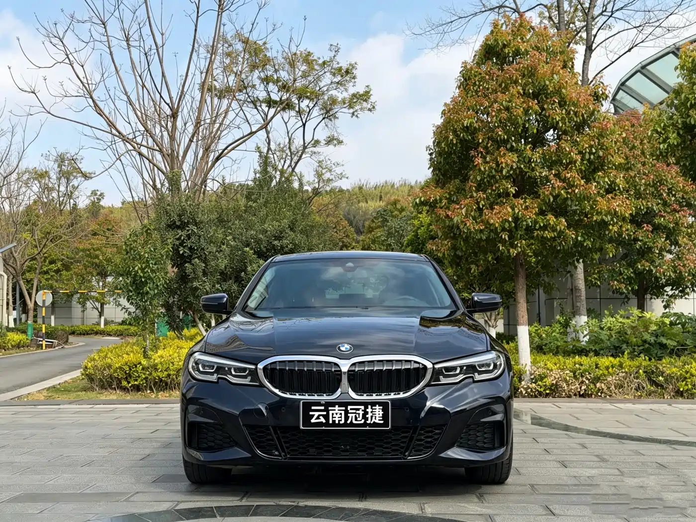 BMW 3 Series 2022 325Li M Sport Package фото 2