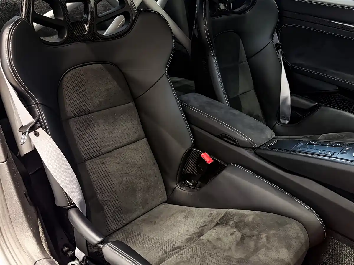 Porsche 911 2018 GT3 RS 4.0L фото 9