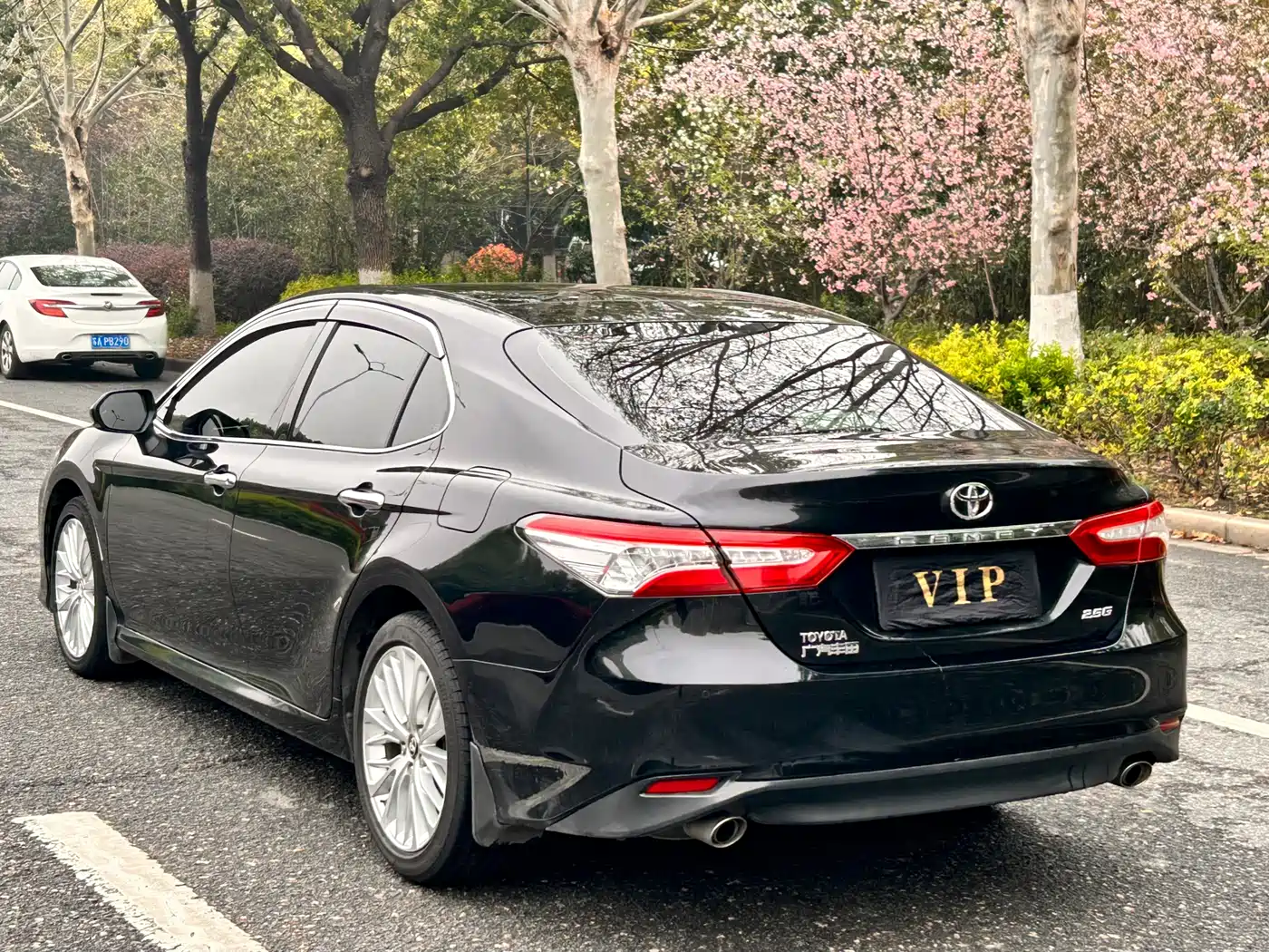 Toyota Camry 2018 2.5G Luxury Edition фото 5