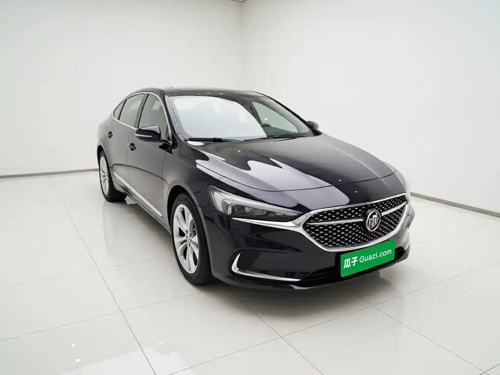Photo 3 - Buick LaCrosse