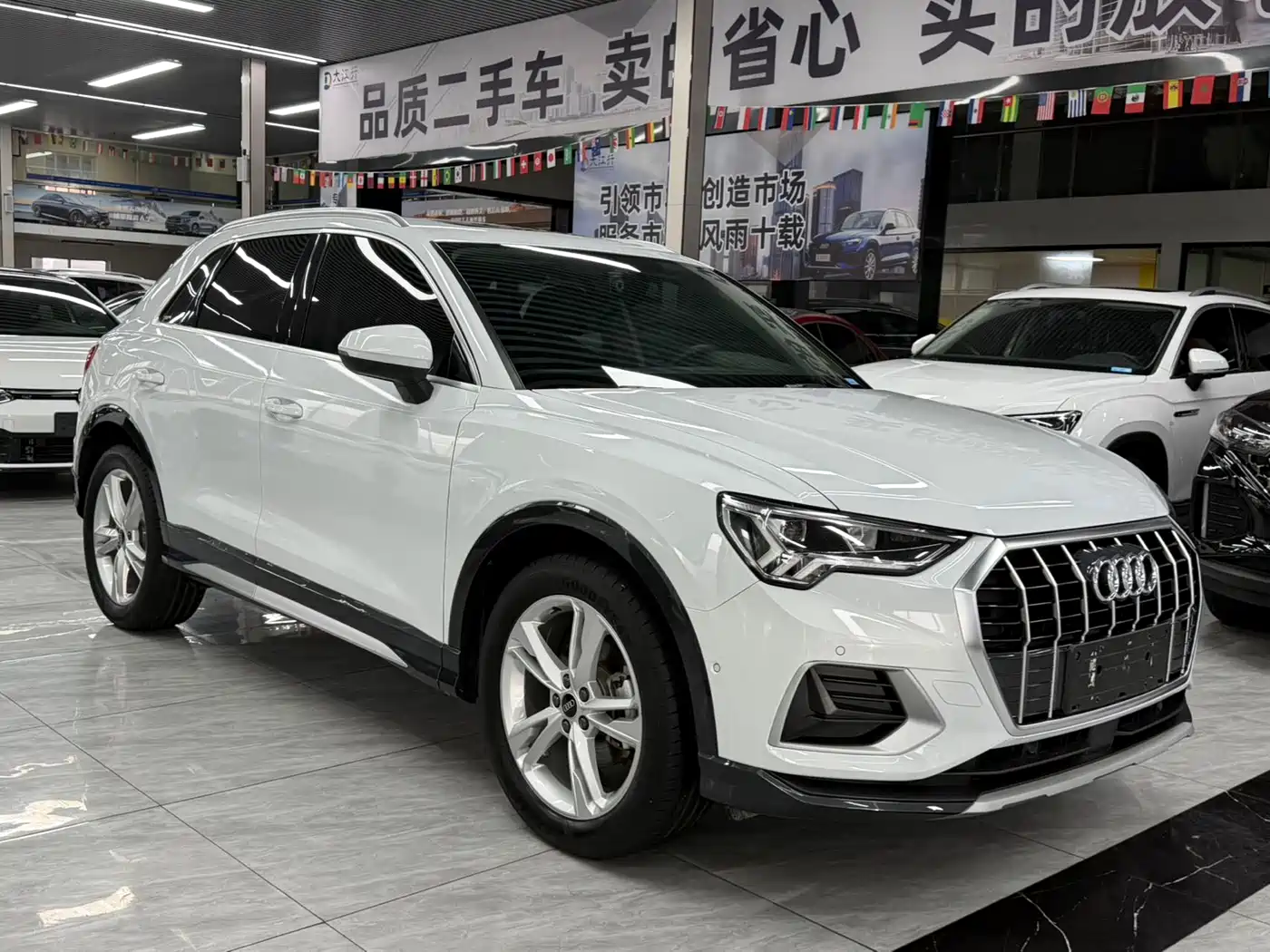 Audi Q3 2022 35 TFSI Fashion Elegance фото 3