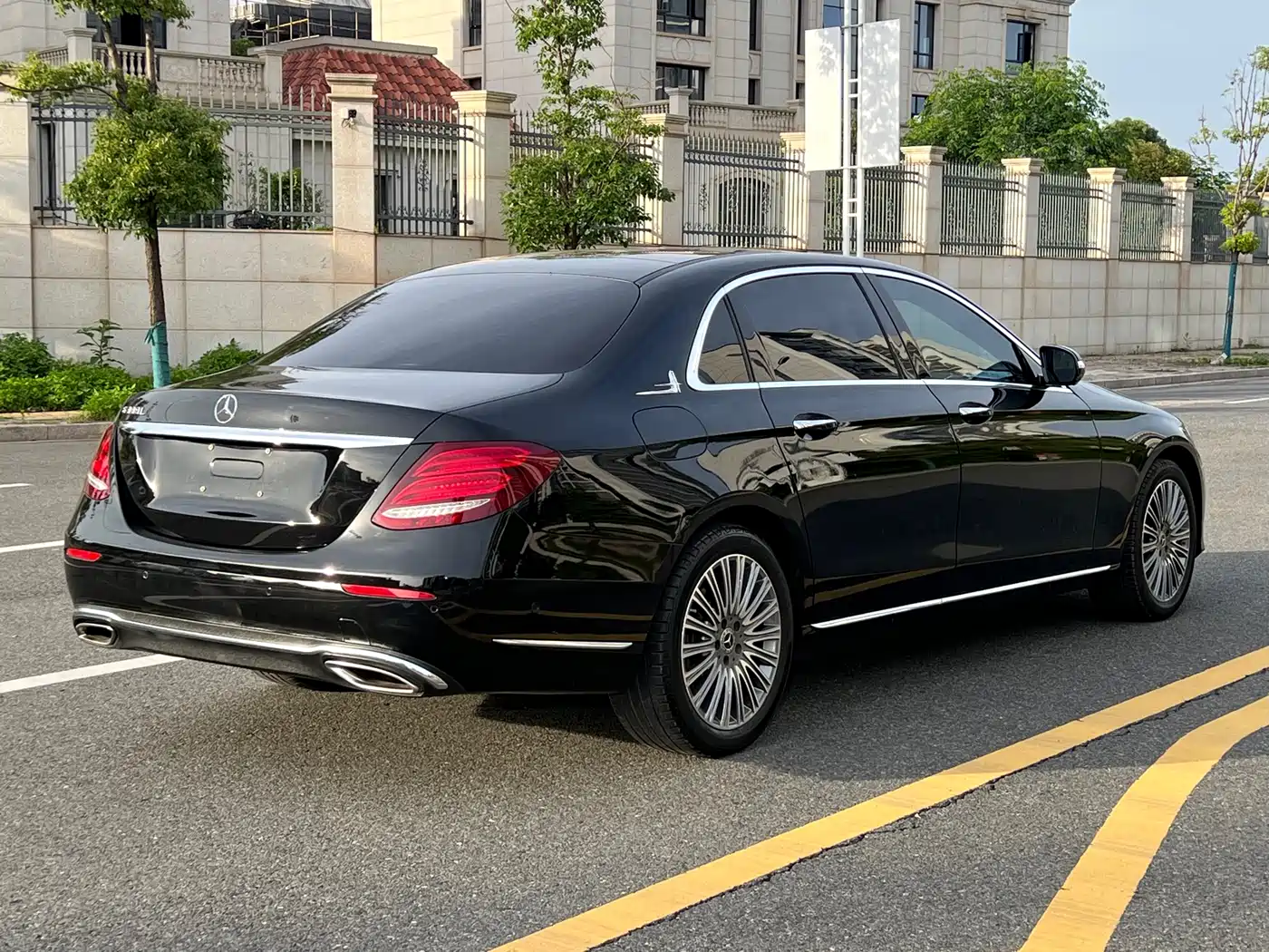 Mercedes-Benz E-Class 2020 Facelift E 300 L Fashion фото 7