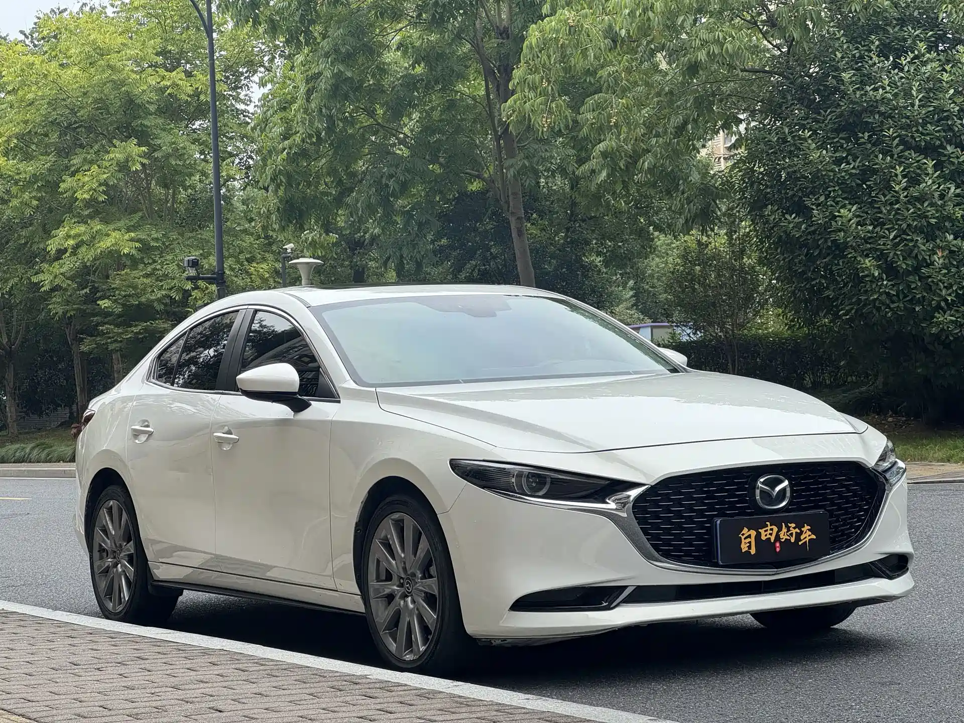 Фото 3 - Mazda Mazda 3