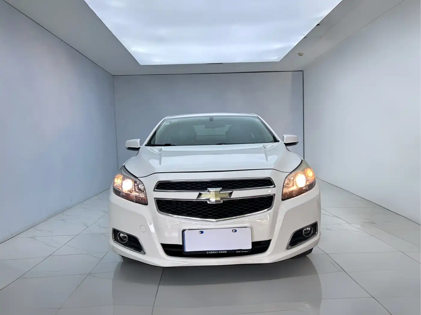 Chevrolet Malibu 2012 2.0L Automatic Comfort Edition фото 2