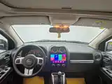 Фото 16 - Jeep Compass (Import)