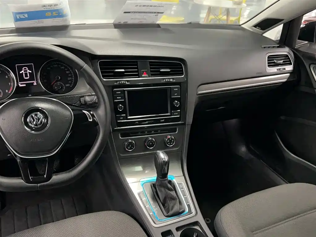 Volkswagen Golf 2015 1.4TSI Automatic Comfort фото 5