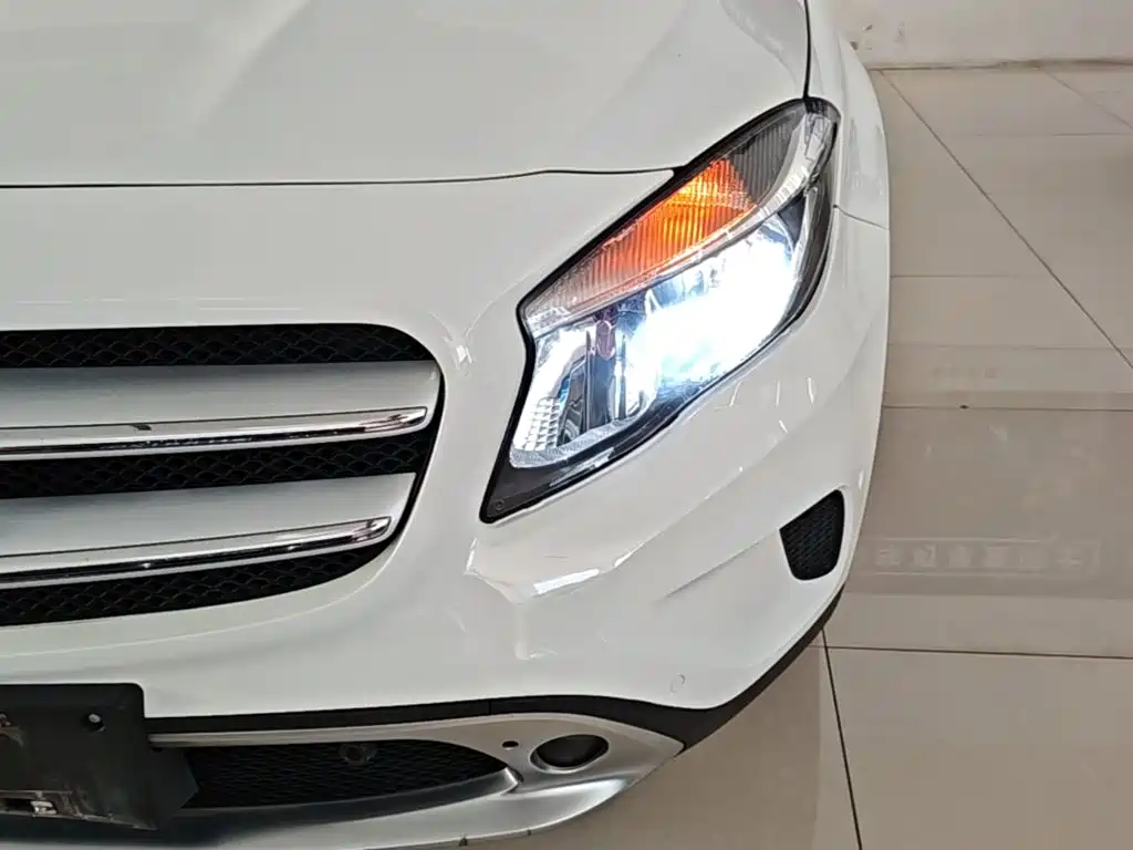 Mercedes-Benz GLA 2015 2015 GLA 200 Dynamic