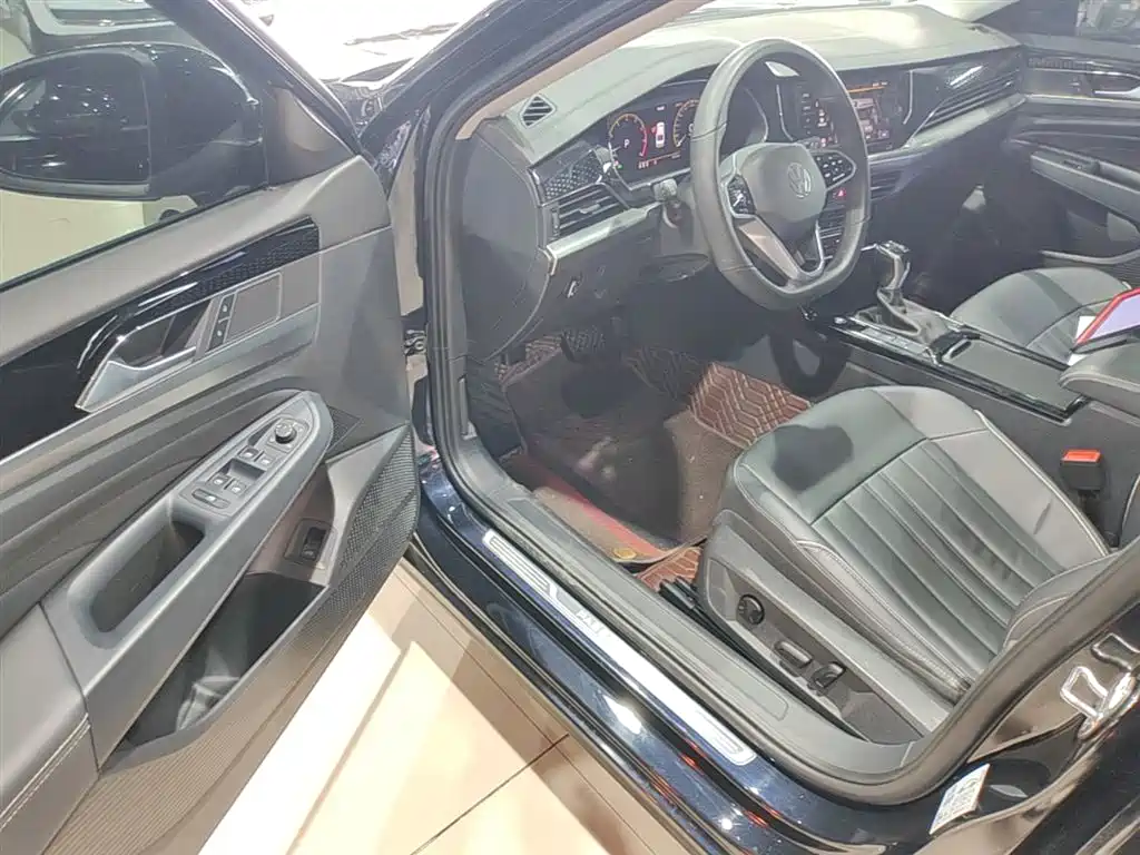 Volkswagen Passat 2023 330TSI Starlight Elite Edition фото 16