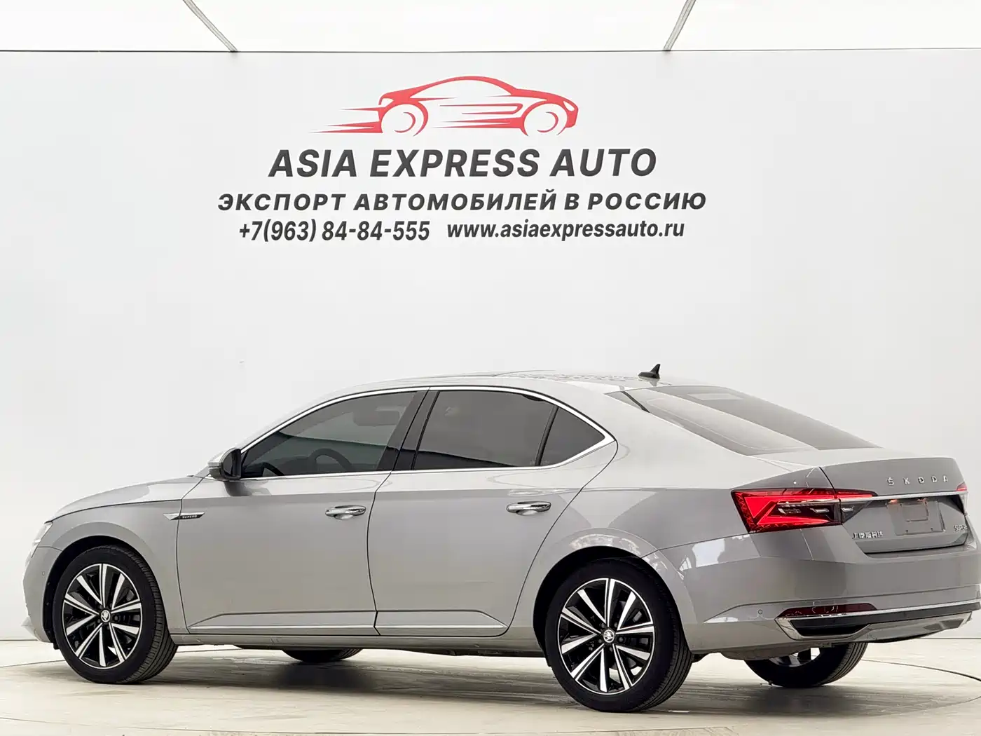 Škoda Superb 2023 TSI280 DSG Premium Edition фото 6