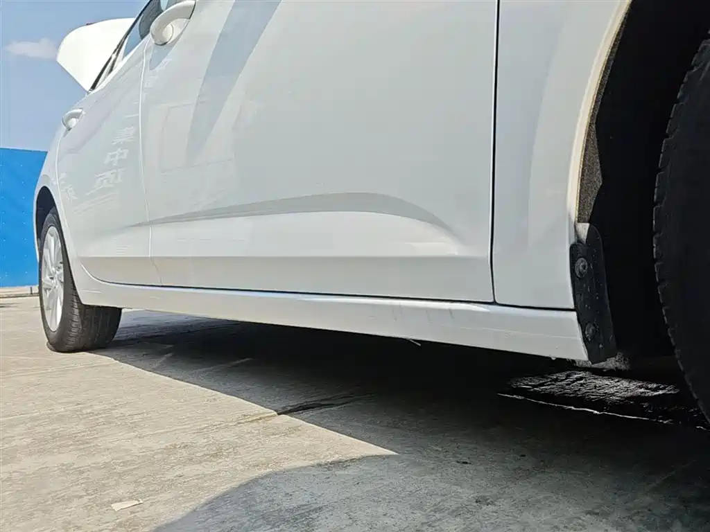Buick Verano 2018 Sedan 15S Automatic Leading фото 21
