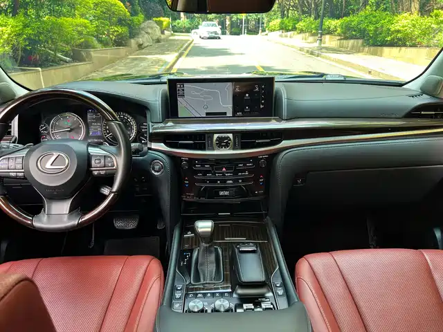 Lexus LX 2019 570 Prestige Luxury Edition — фото 4