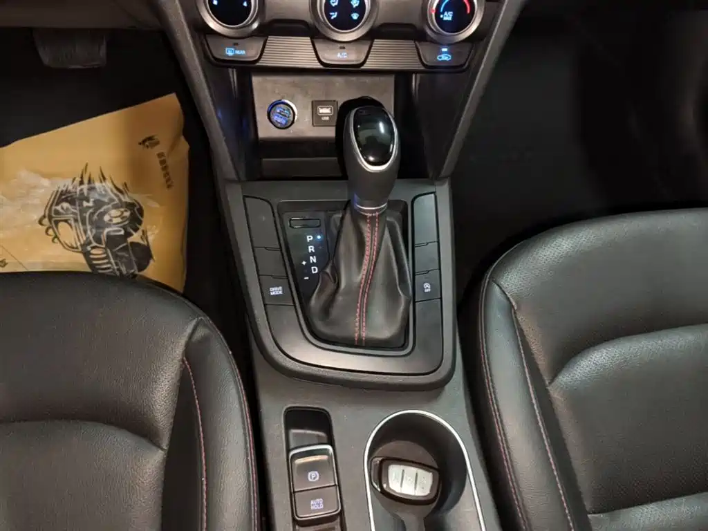 Hyundai Elantra 2020 1.4T DCT Dynamic·Vitality фото 14