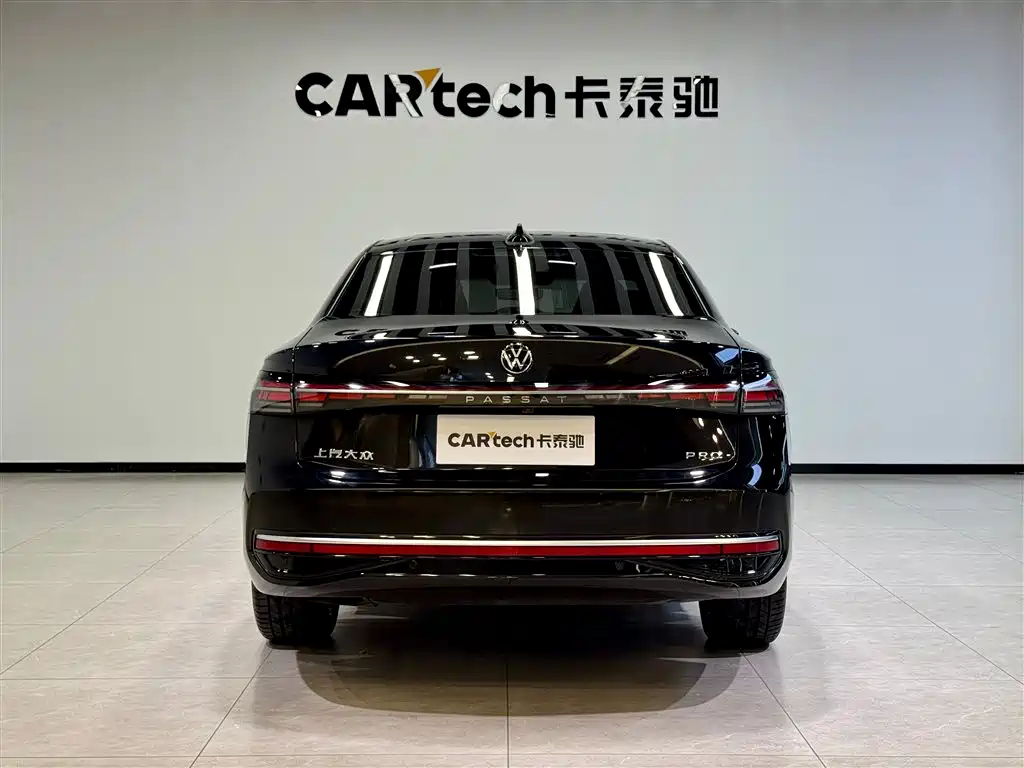 Volkswagen Passat 2025 Pro 380TSI Dragon Glory Edition фото 5