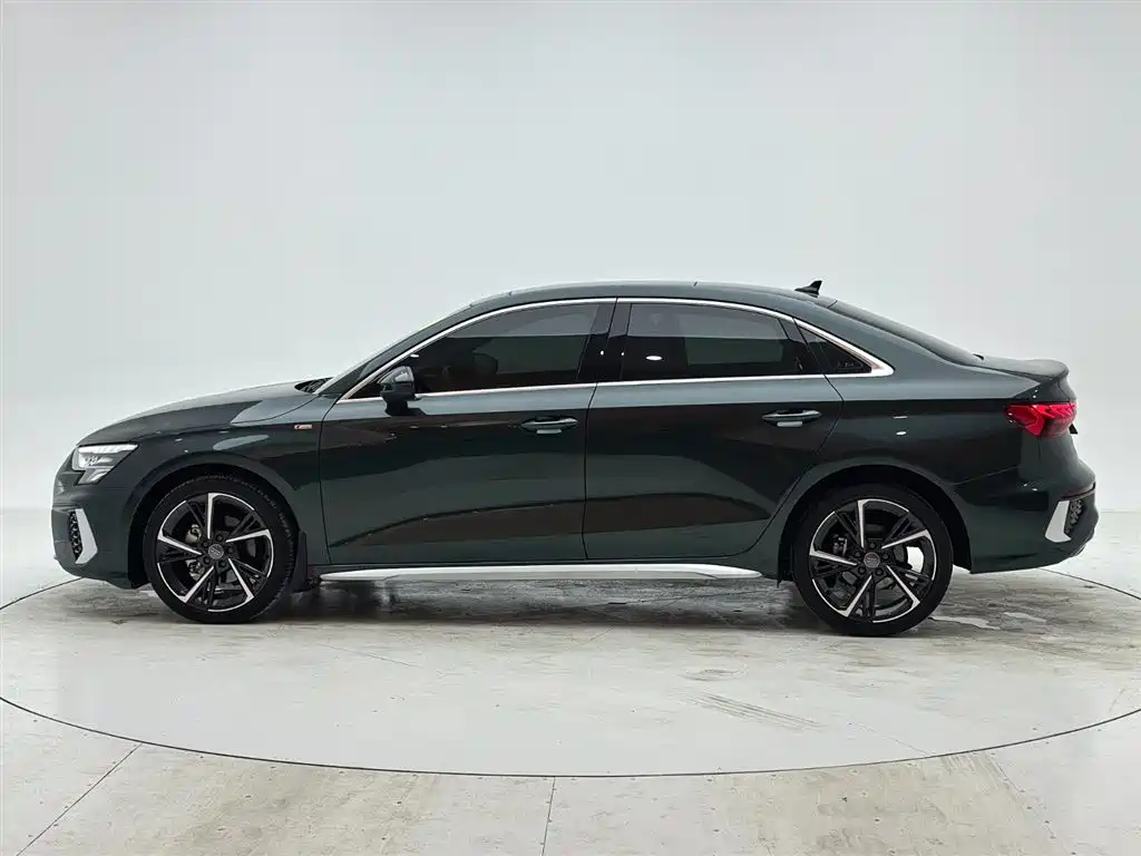Audi A3 2022 A3L Limousine 35 TFSI Style Sport фото 7