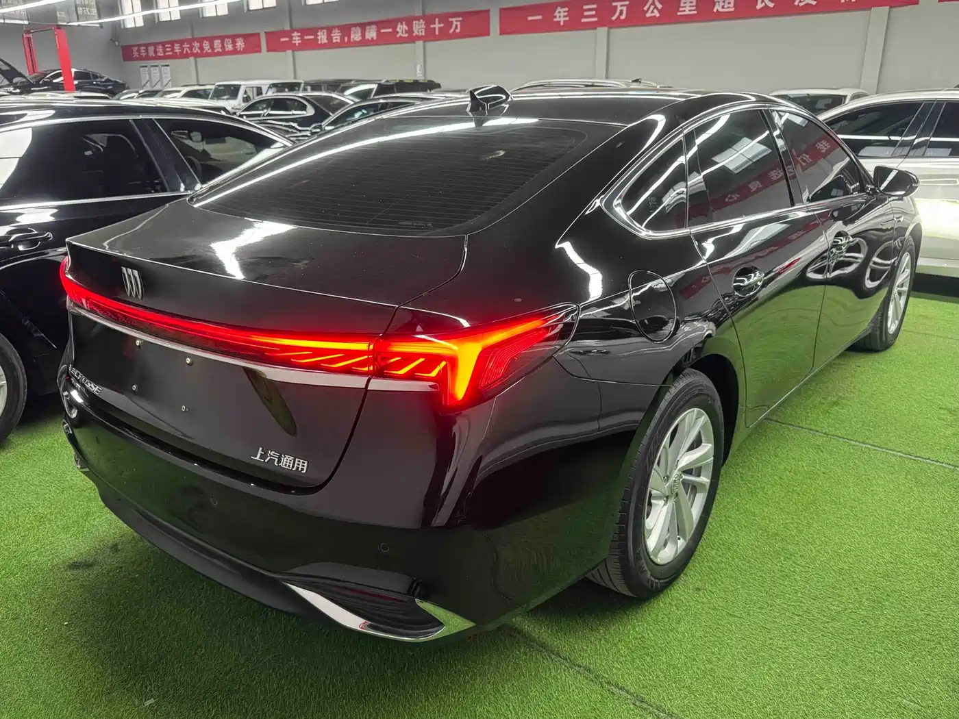 Buick LaCrosse 2023 Facelift 25T Overland Edition фото 4