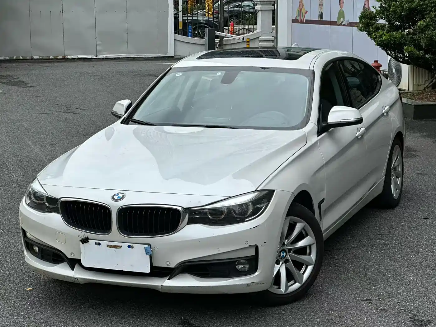 BMW 3 Series GT 2018 320i Fashion фото 7