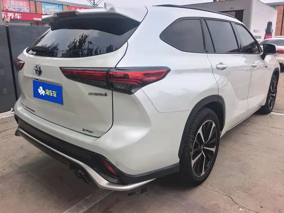 Toyota Crown Kluger 2022 2022 2.5L HEV 4WD Premium Edition