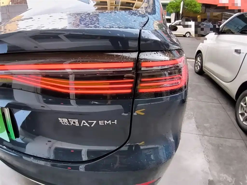 Geely Galaxy Galaxy A7 2025 EM-i фото 8