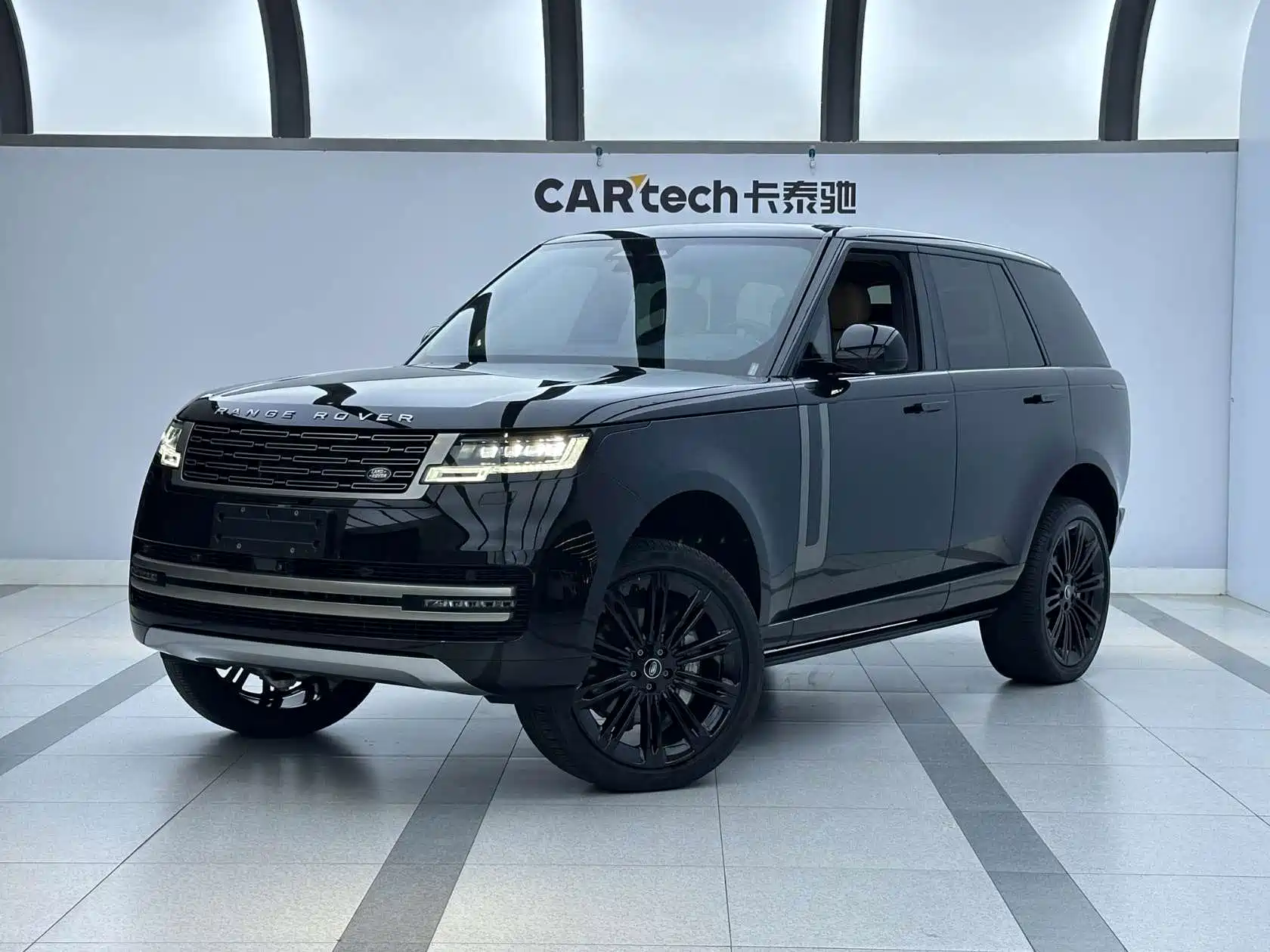 Фото 1 - Land Rover Range Rover