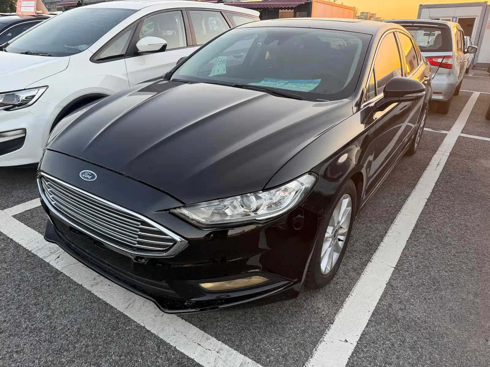 Фото 1 - Ford Mondeo