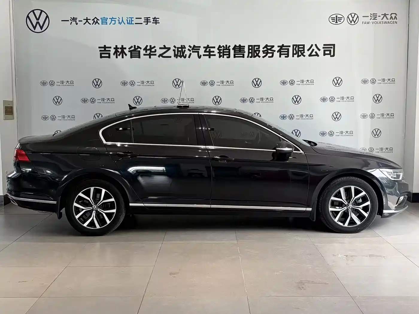 Volkswagen Magotan 2020 330TSI DSG Leading фото 8
