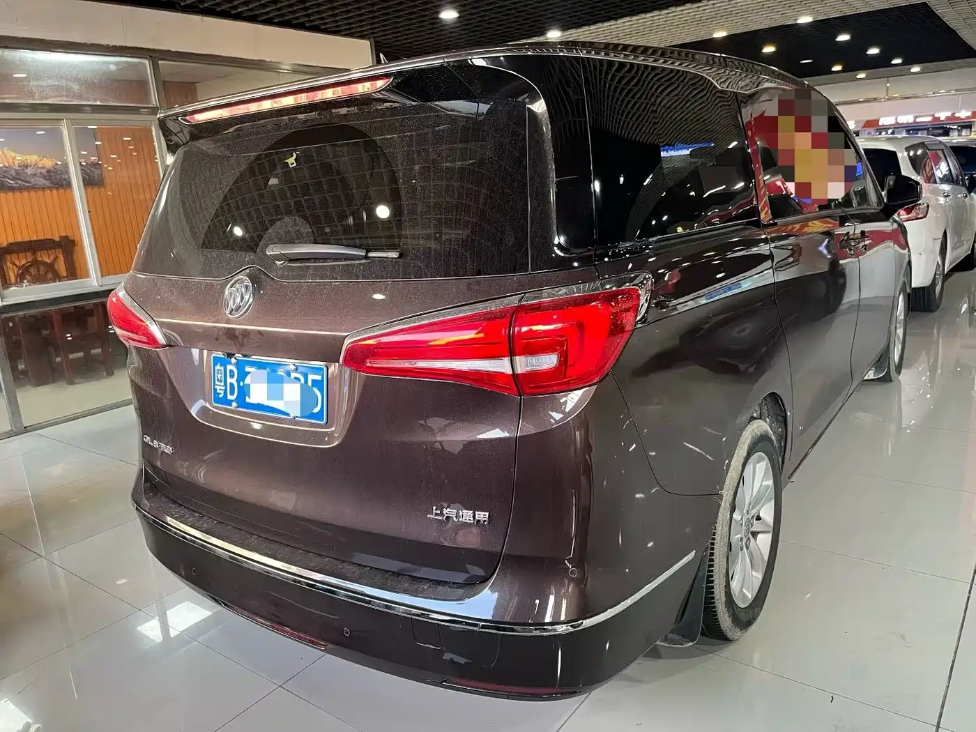 Фото 3 - Buick GL8