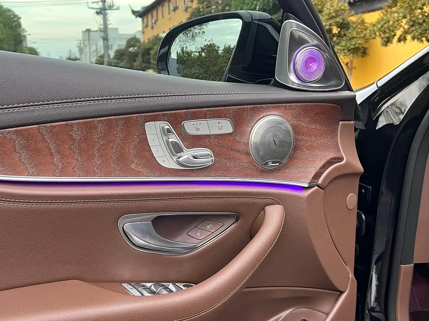 Mercedes-Benz E-Class 2021 E 300 L Fashion фото 8