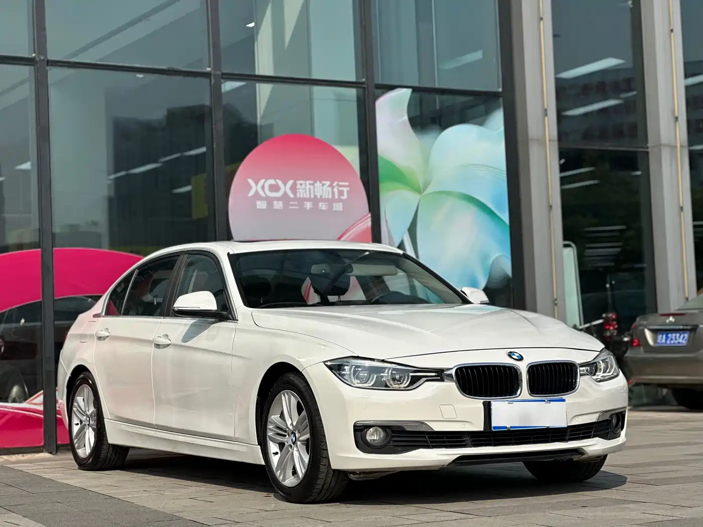 BMW 3 Series 2016 320Li Progressive фото 3