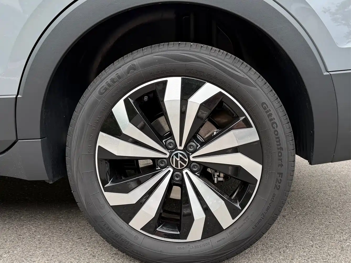 VOLKSWAGEN TUYUE