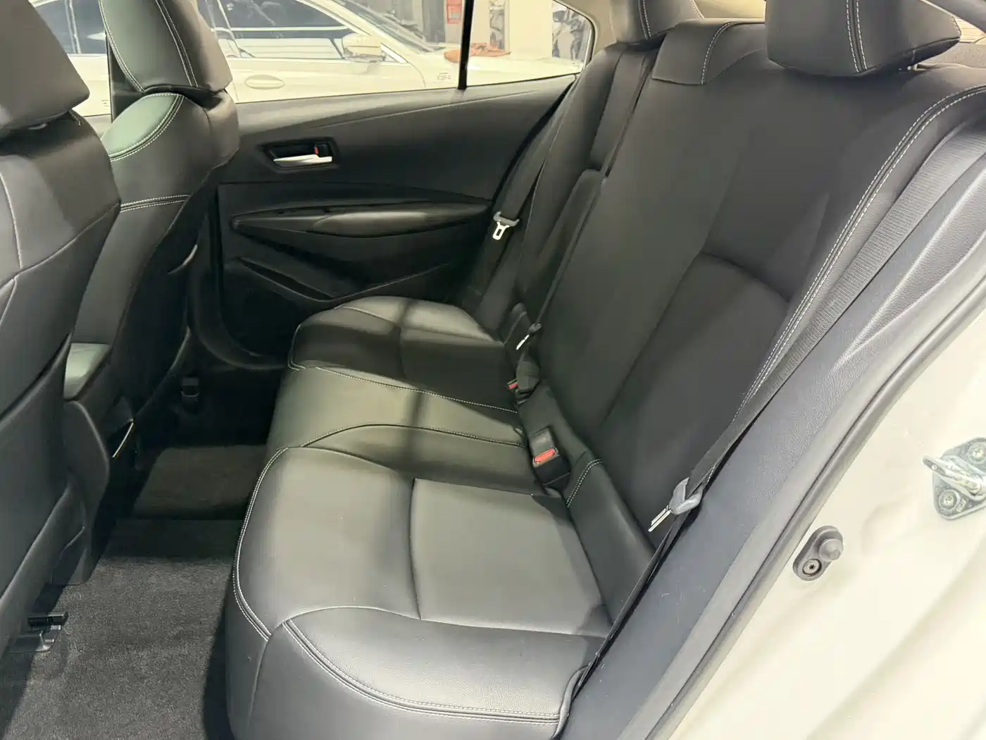 Toyota Corolla 2021 TNGA 1.5L CVT Elite Edition фото 15