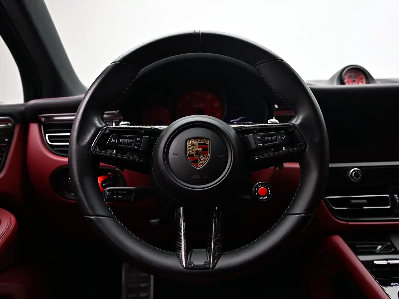Porsche Macan 2023 Macan GTS 2.9T фото 16