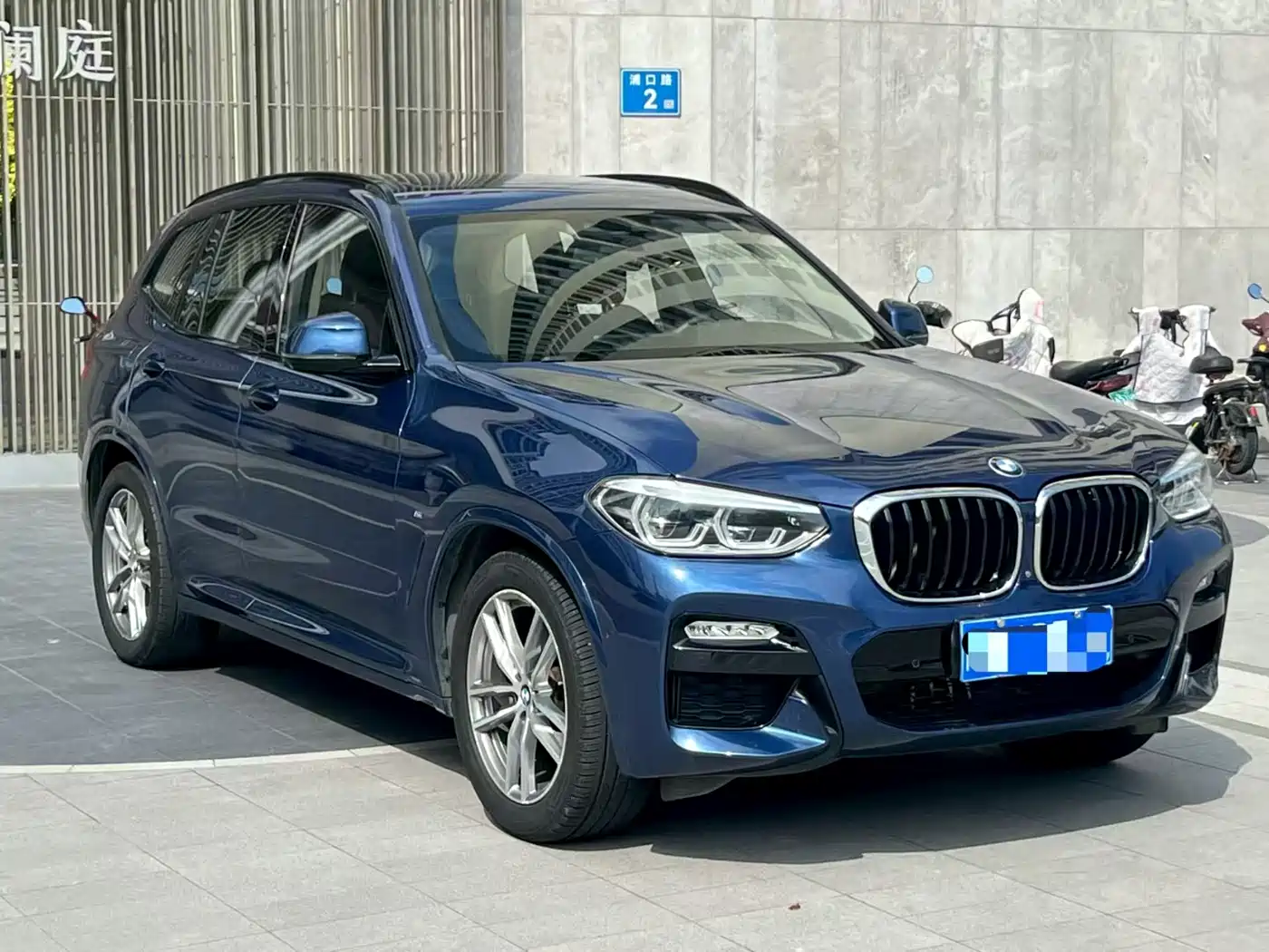 BMW X3 2018 xDrive30i Leading M Sport Package China V фото 3