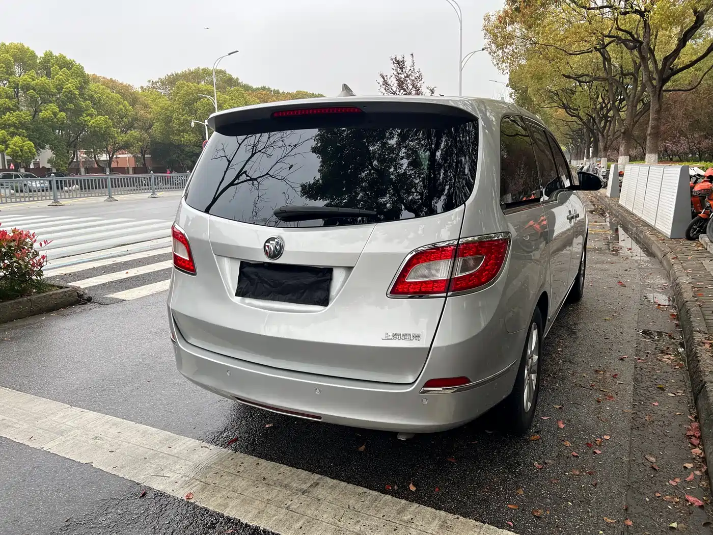 Buick GL8 2013 3.0L GT Luxury Business Elegance Edition фото 7