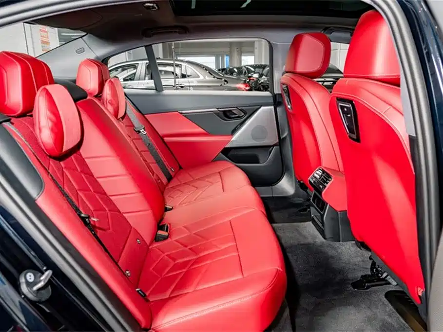 BMW 5 Series 2025 525Li M Sport Package фото 20