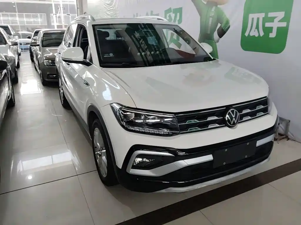 Фото 4 - Volkswagen T-Cross