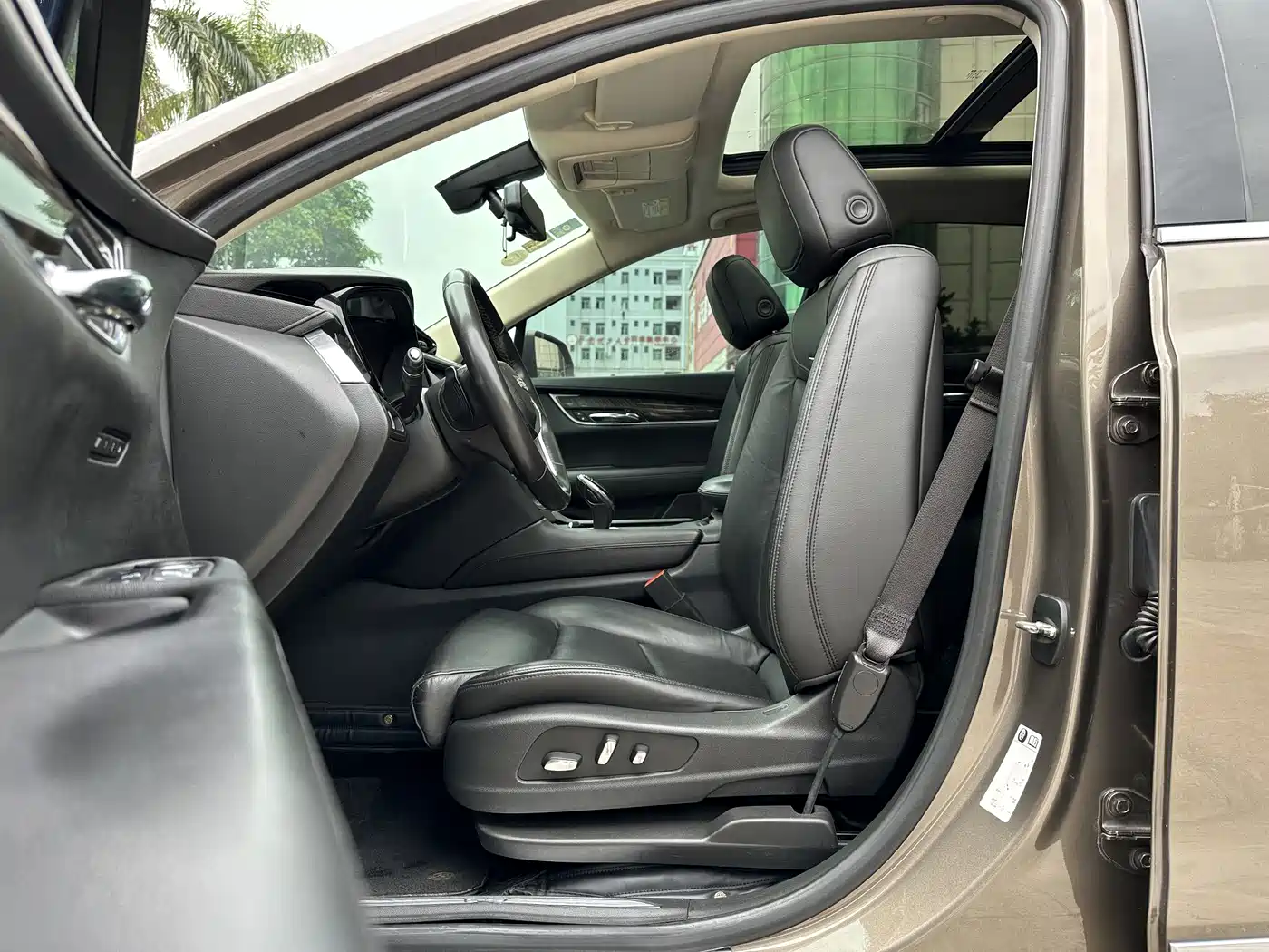 CADILLAC XT5